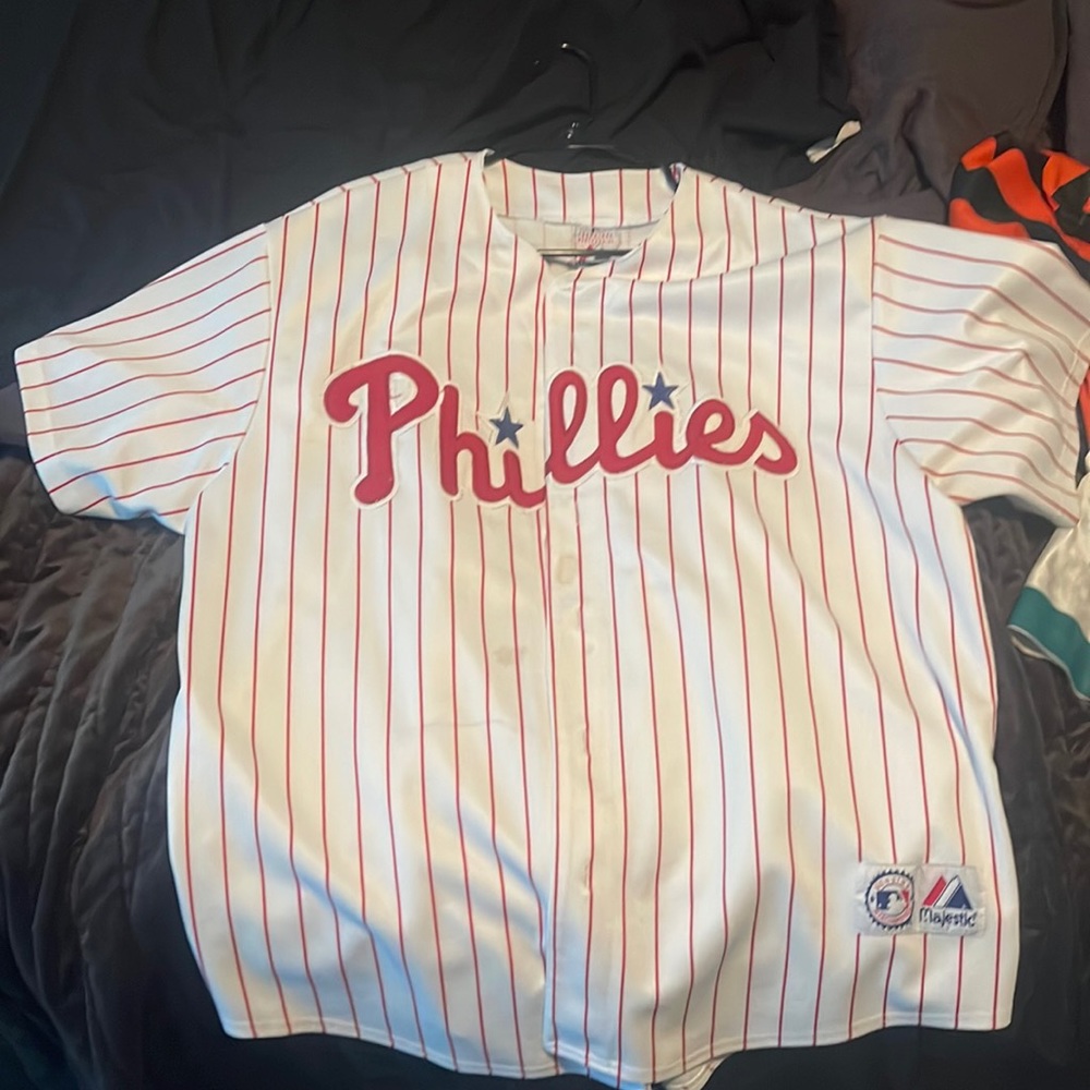 Phillies Jersey Size XXL
